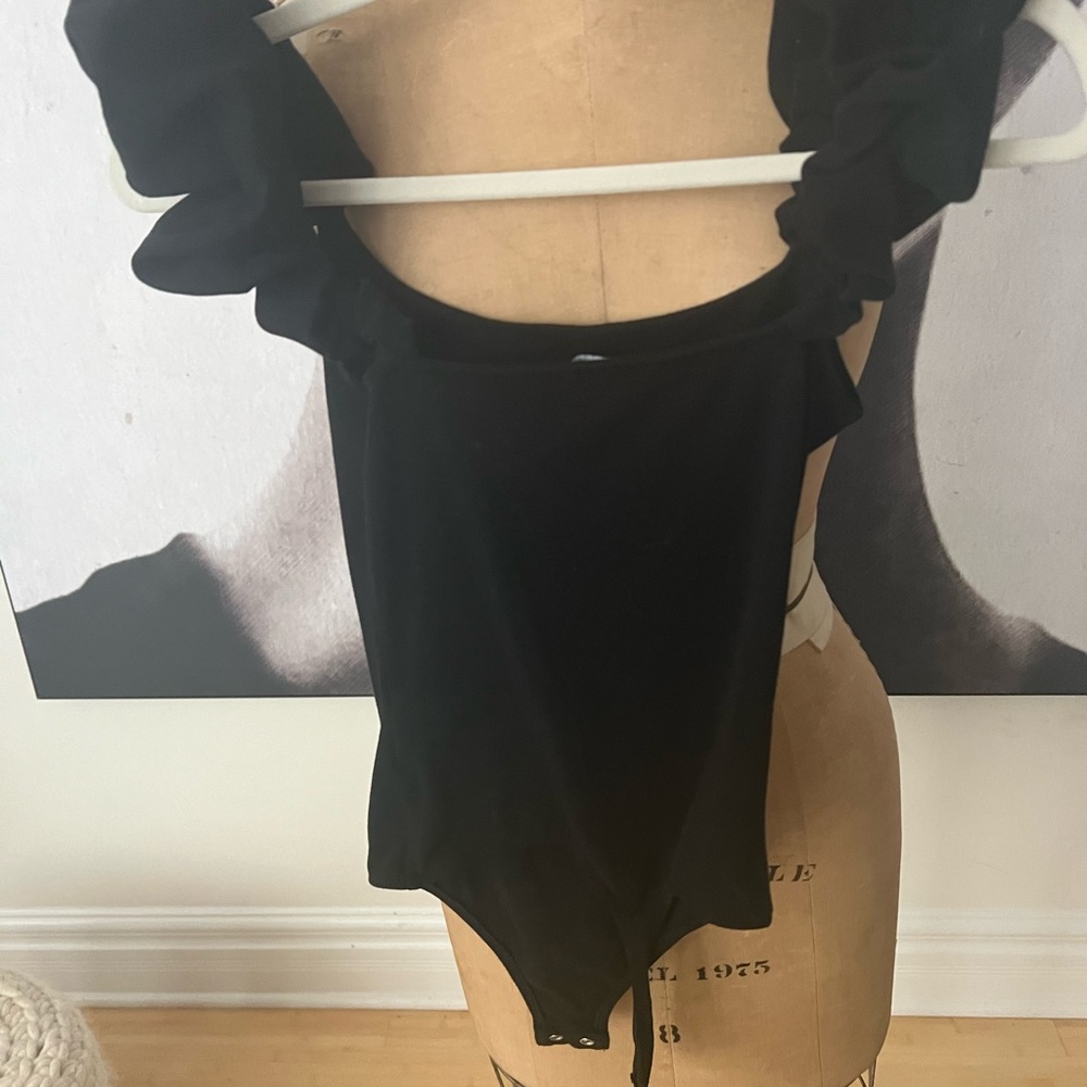 Express body suit - Picture 2 of 2